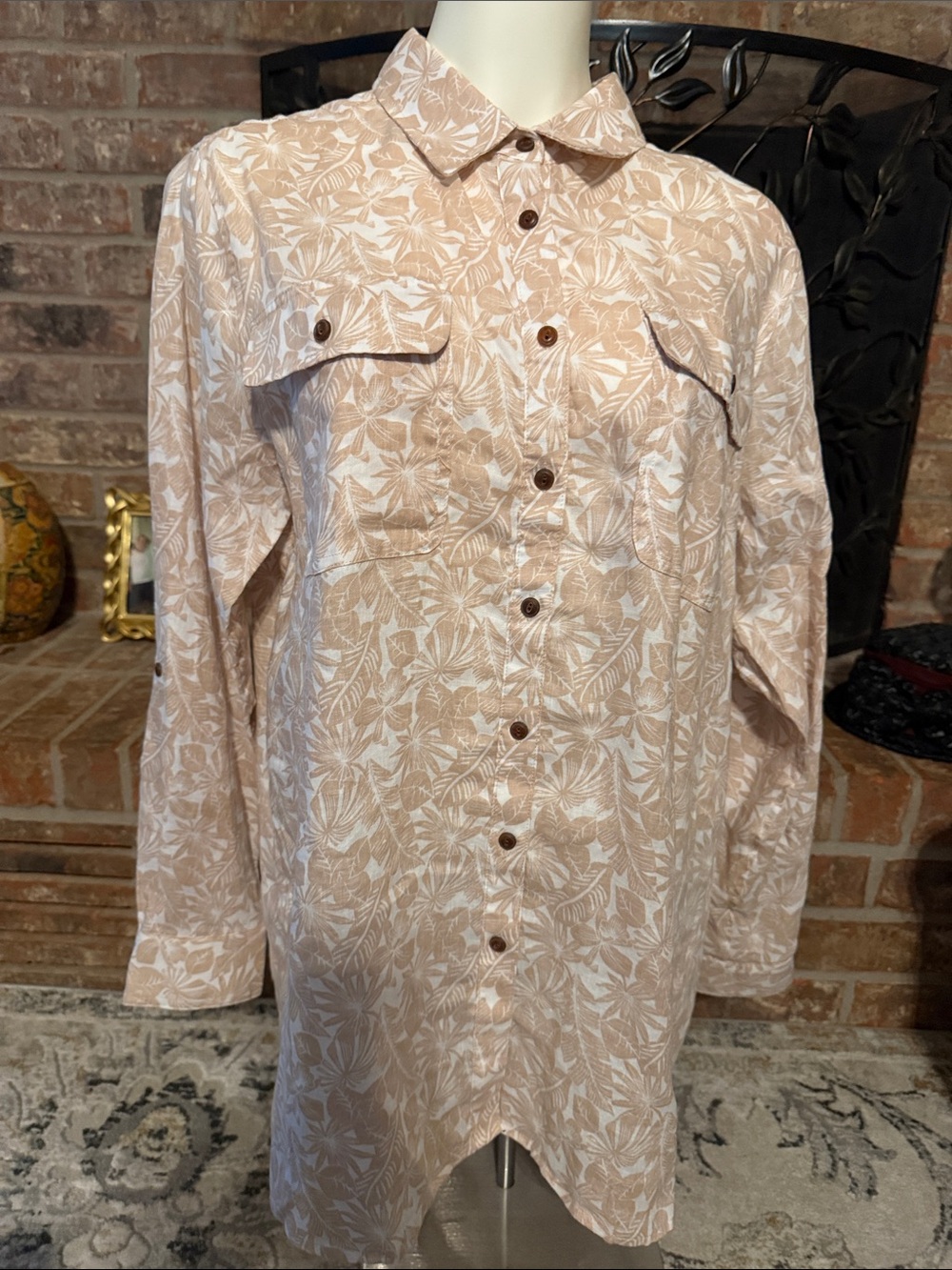 Lands End Womens L 14-16 Beige White Tropical Floral Button Down Shirt